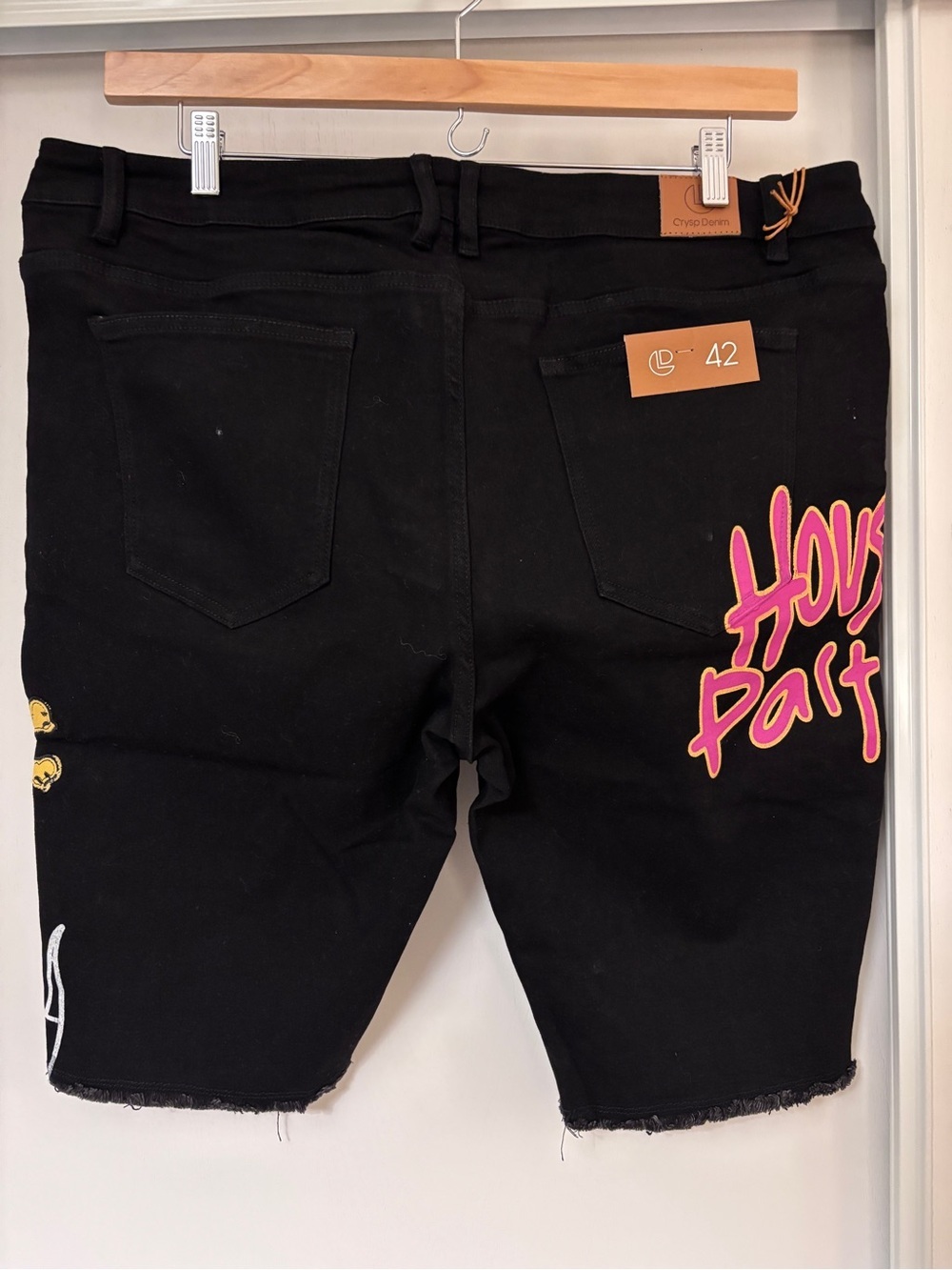 Crysp Denim Y2K Black Jorts Size 42 Ethmoid Skull Patch Jean Skinny Streetwear - Picture 2 of 11